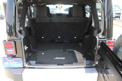 2015 Jeep Wrangler Unlimited, $16995. Photo 12