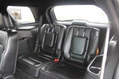 2016 Ford Explorer, $12995. Photo 11