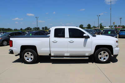 2016 Chevrolet 1500 Ext Cab, $17995. Photo 4