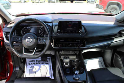 2022 Nissan Rogue, $26495. Photo 11