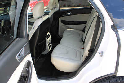 2016 Ford Edge, $15995. Photo 10