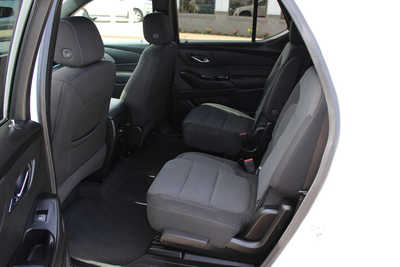 2023 Chevrolet Traverse, $35995. Photo 10