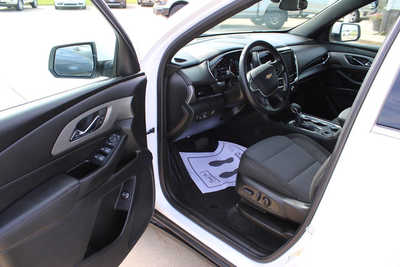 2023 Chevrolet Traverse, $35995. Photo 9