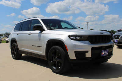 2021 Jeep Grand Cherokee L, $29995. Photo 3