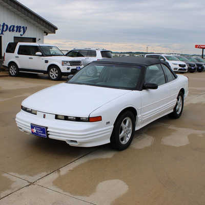 1995 Oldsmobile Cutlass Supreme, $7995. Photo 1