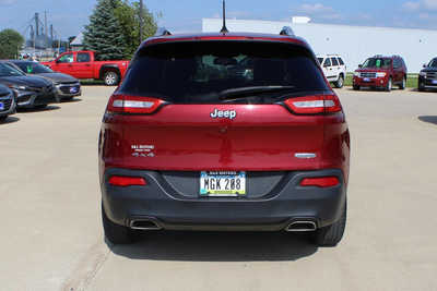 2017 Jeep Cherokee, $14995. Photo 6