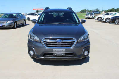 2019 Subaru Outback, $19995. Photo 2