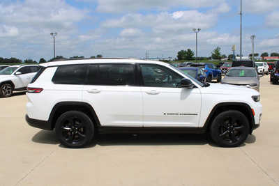 2023 Jeep Grand Cherokee L, $36995. Photo 4