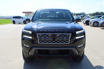 2022 Nissan Frontier, $31995. Photo 2
