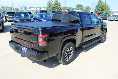 2022 Nissan Frontier, $31995. Photo 5