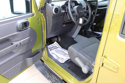 2010 Jeep Wrangler Unlimited, $13995. Photo 12
