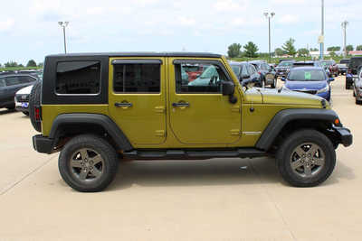 2010 Jeep Wrangler Unlimited, $13995. Photo 4
