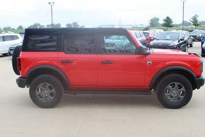 2022 Ford Bronco, $35995. Photo 4