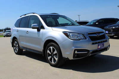 2017 Subaru Forester, $19995. Photo 3