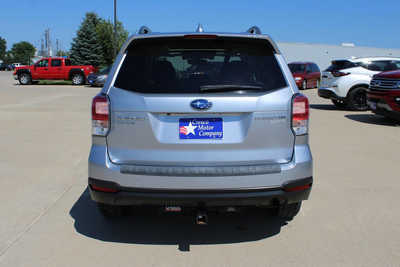 2017 Subaru Forester, $19995. Photo 6