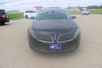 2015 Lincoln MKS, $9995. Photo 2