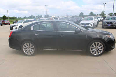 2015 Lincoln MKS, $9995. Photo 4
