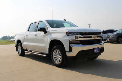2021 Chevrolet 1500 Crew Cab, $35995. Photo 3