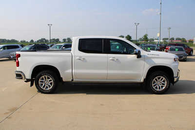 2021 Chevrolet 1500 Crew Cab, $35995. Photo 4