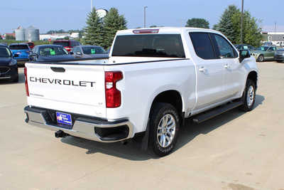 2021 Chevrolet 1500 Crew Cab, $35995. Photo 5