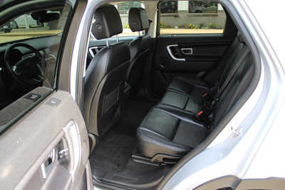 2018 Land Rover Discovery, $16995. Photo 11