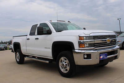 2015 Chevrolet 1500 Ext Cab, $25995. Photo 3