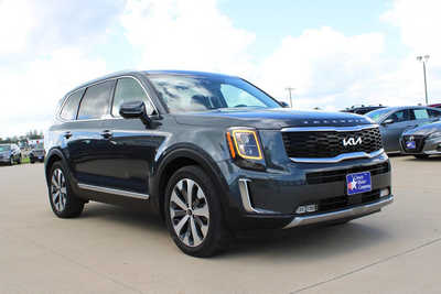 2022 Kia Telluride, $39995. Photo 3