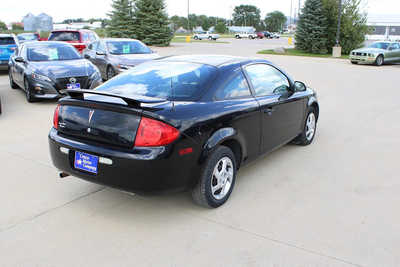 2007 Pontiac G5, $2995. Photo 5