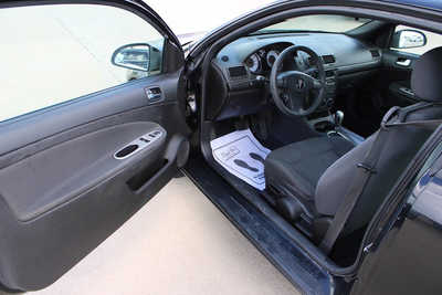 2007 Pontiac G5, $2995. Photo 9