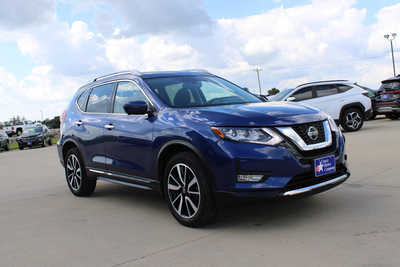2019 Nissan Rogue, $21995. Photo 3