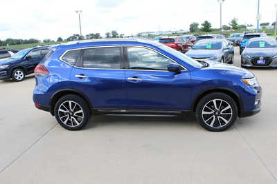 2019 Nissan Rogue, $21995. Photo 4