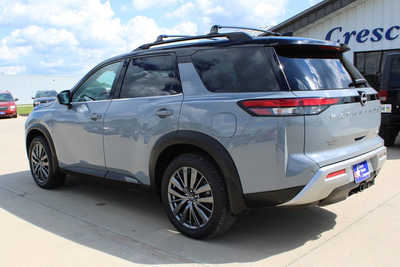 2022 Nissan Pathfinder, $33995. Photo 7
