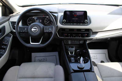 2024 Nissan Rogue, $24995. Photo 11