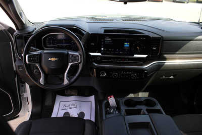 2022 Chevrolet 1500 Crew Cab, $37995. Photo 10