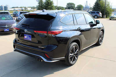 2022 Toyota Highlander, $38995. Photo 5