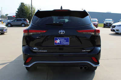 2022 Toyota Highlander, $38995. Photo 6