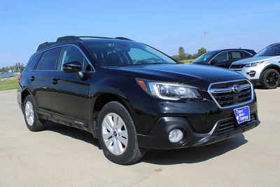 2018 Subaru Outback, $20995. Photo 3