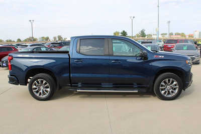 2022 Chevrolet 1500 Crew Cab, $37995. Photo 4
