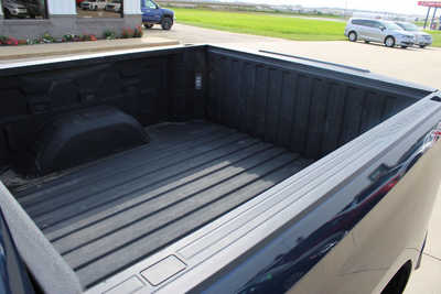 2022 Chevrolet 1500 Crew Cab, $37995. Photo 9