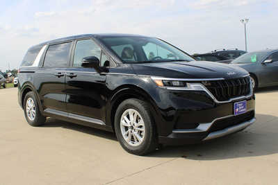 2023 Kia Carnival, $29995. Photo 3