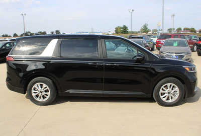 2023 Kia Carnival, $29995. Photo 4
