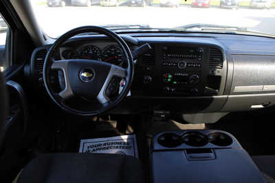 2012 Chevrolet 1500 Crew Cab, $9995. Photo 9