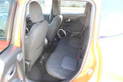 2015 Jeep Renegade, $8995. Photo 10