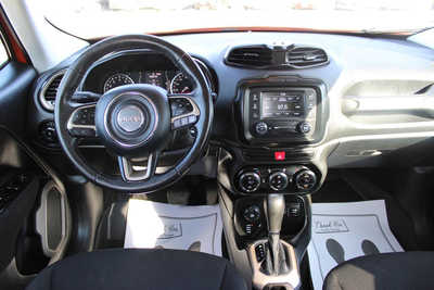 2015 Jeep Renegade, $8995. Photo 11
