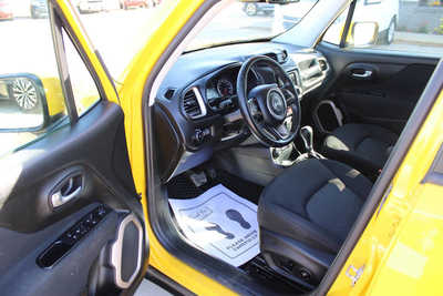 2016 Jeep Renegade, $10995. Photo 11