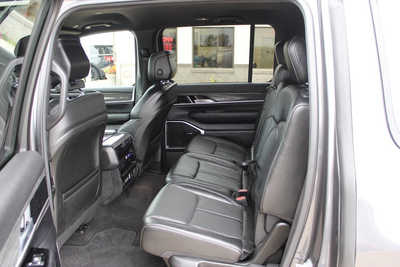 2022 Jeep Wagoneer, $42995. Photo 10