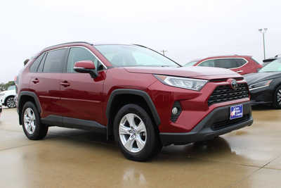 2020 Toyota RAV4, $25995. Photo 3