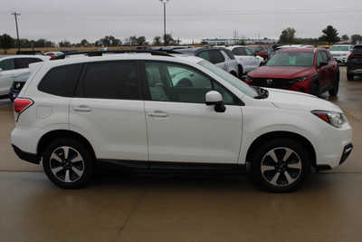 2018 Subaru Forester, $18995. Photo 4