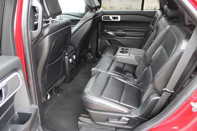 2020 Ford Explorer, $23995. Photo 10