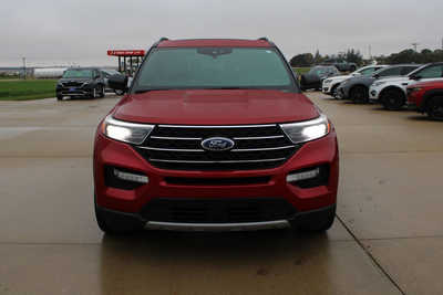 2020 Ford Explorer, $23995. Photo 2